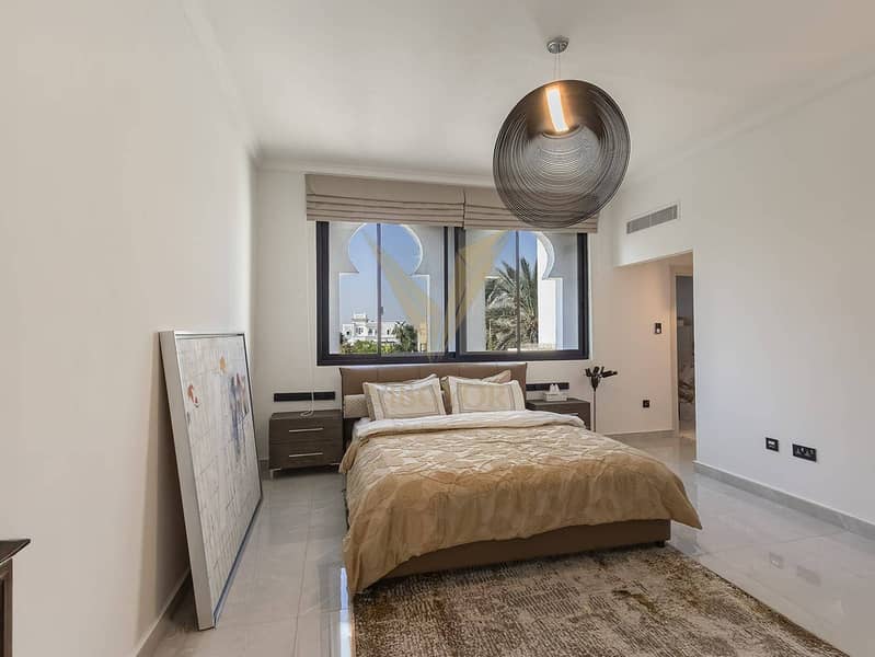 Luxury 4BR Villa | Private Pool With Lake Views - Image 9