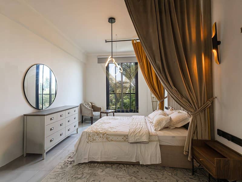 Luxury 4BR Villa | Private Pool With Lake Views - Image 10