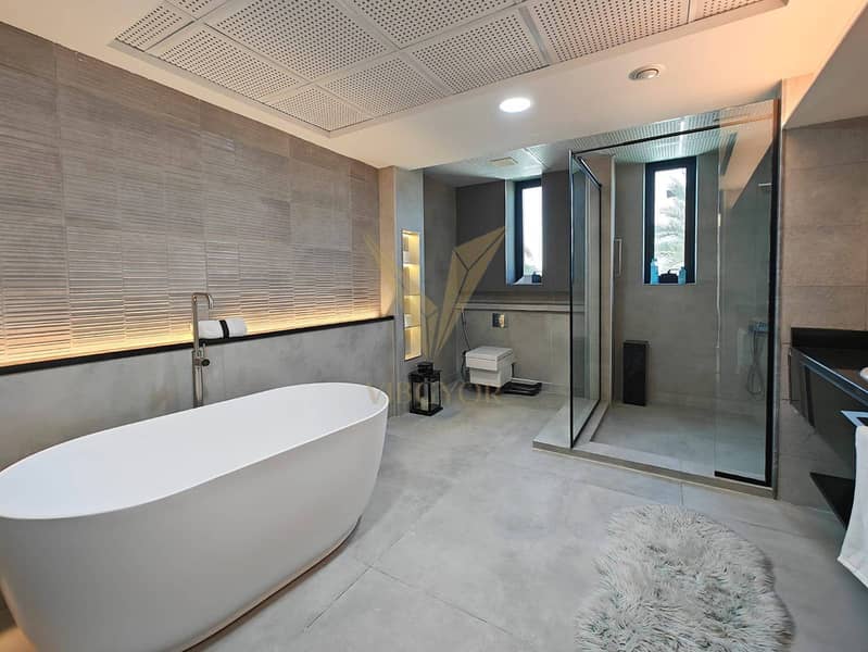 Luxury 4BR Villa | Private Pool With Lake Views - Image 18