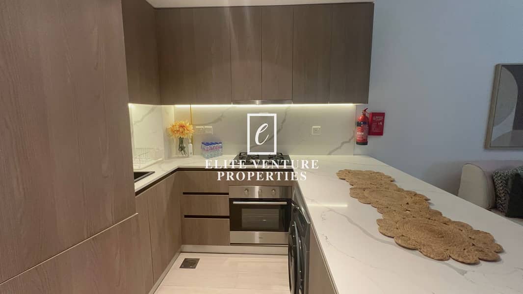 VACANT | 1 BEDROOM | COMMUNITY VIEW - Image 7