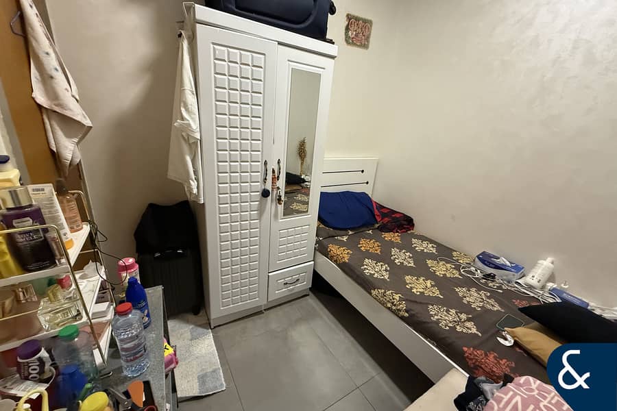 Fully Upgraded | Extended | Private Elevator - Image 7