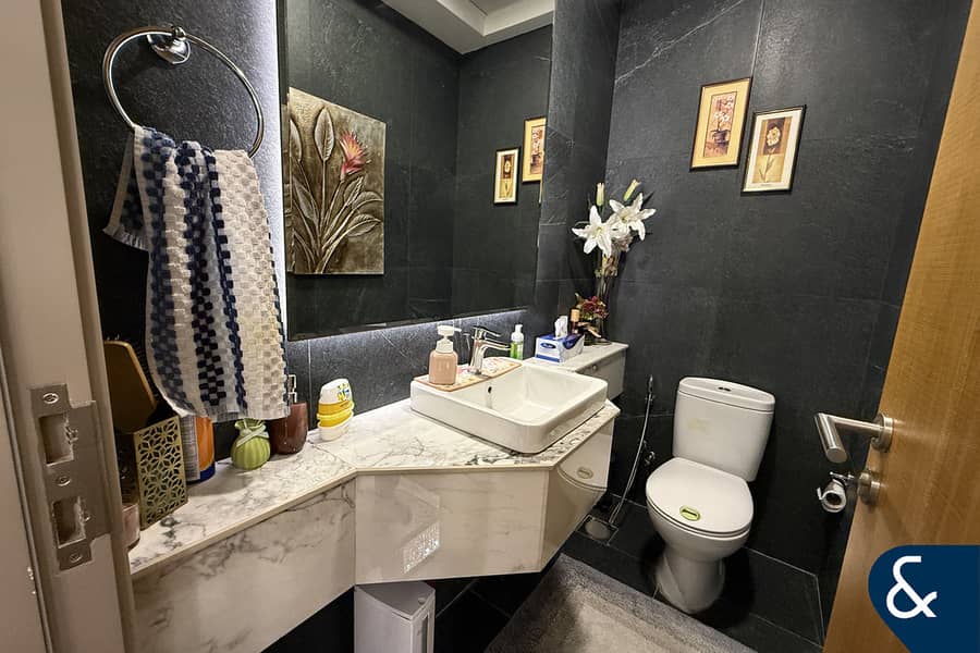 Fully Upgraded | Extended | Private Elevator - Image 8