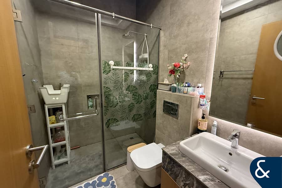 Fully Upgraded | Extended | Private Elevator - Image 22