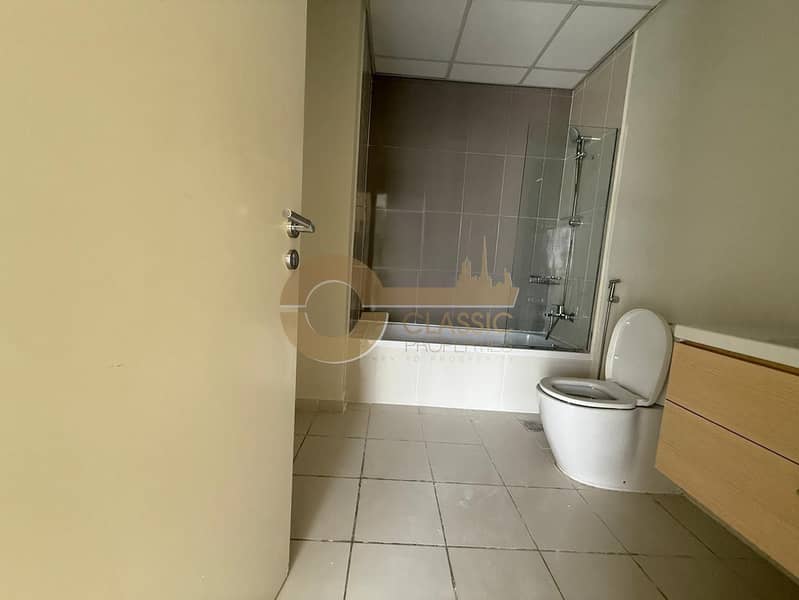 Elegant 4BR | Spacious Layout | Highly Desired - Image 13