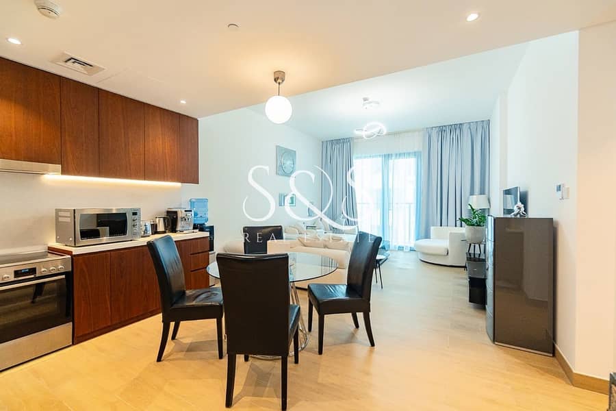 Marina View | Corner Unit | Spacious Layout