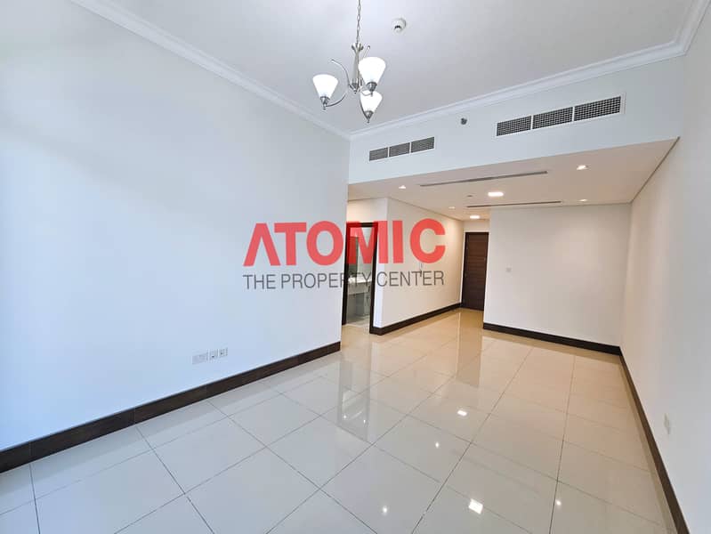 Close Kitchen, Family Building, Bright Apartment