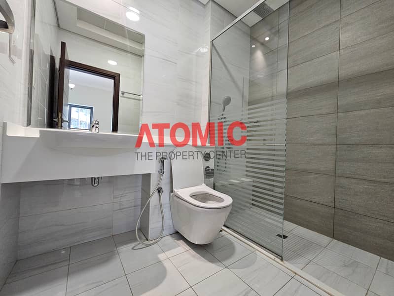 Close Kitchen, Family Building, Bright Apartment - Image 14