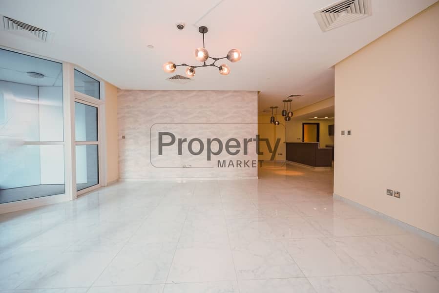 Spacious | Bright | Great Amenities | Near Metro