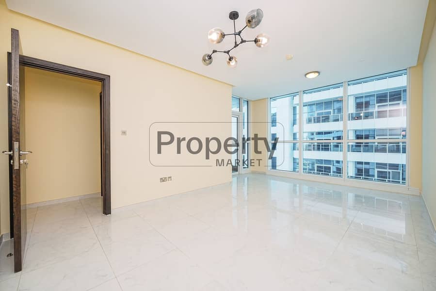 Spacious | Bright | Great Amenities | Near Metro - Image 10