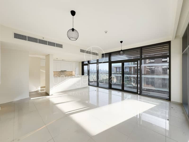 CORNER 2 BED | PARK AND POOL VIEW | GREAT LAYOUT