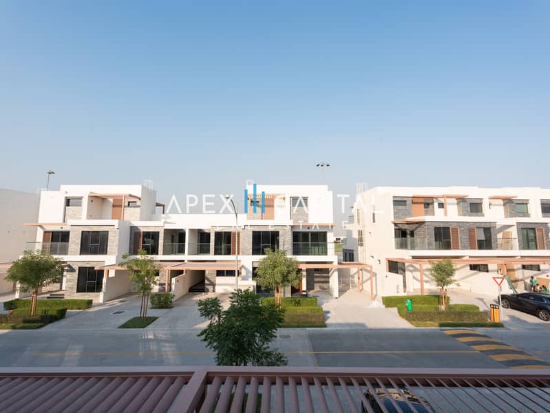 Luxury Living | Brand New | Prime Location - Image 7