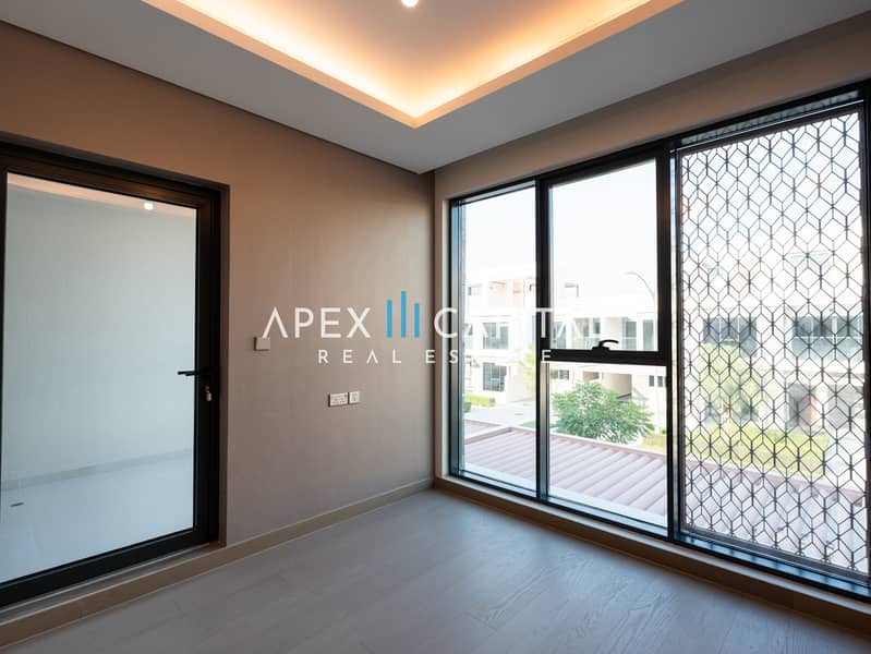 Luxury Living | Brand New | Prime Location - Image 18