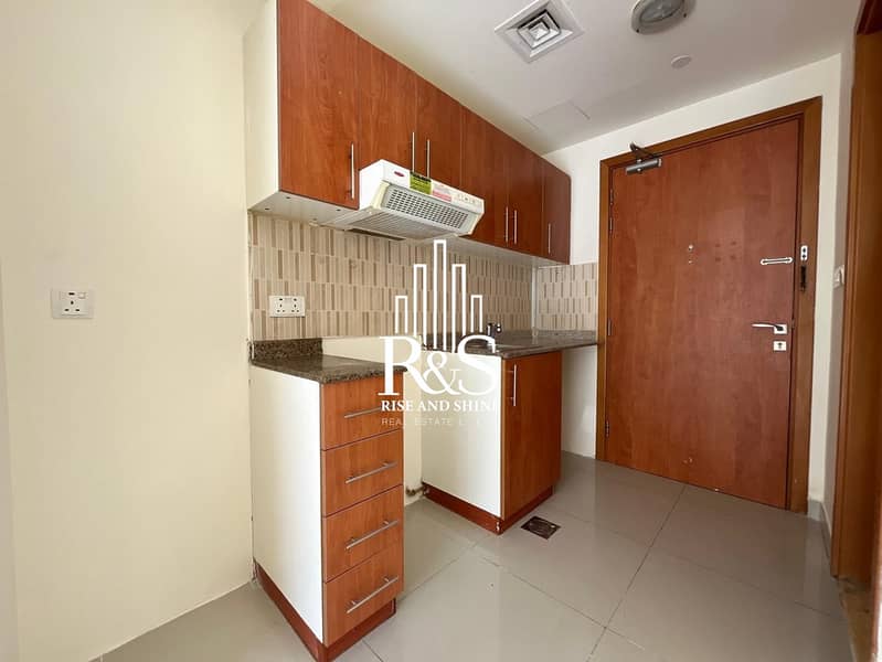 Lakeside Tower A, Lakeside, (IMPZ), Duba