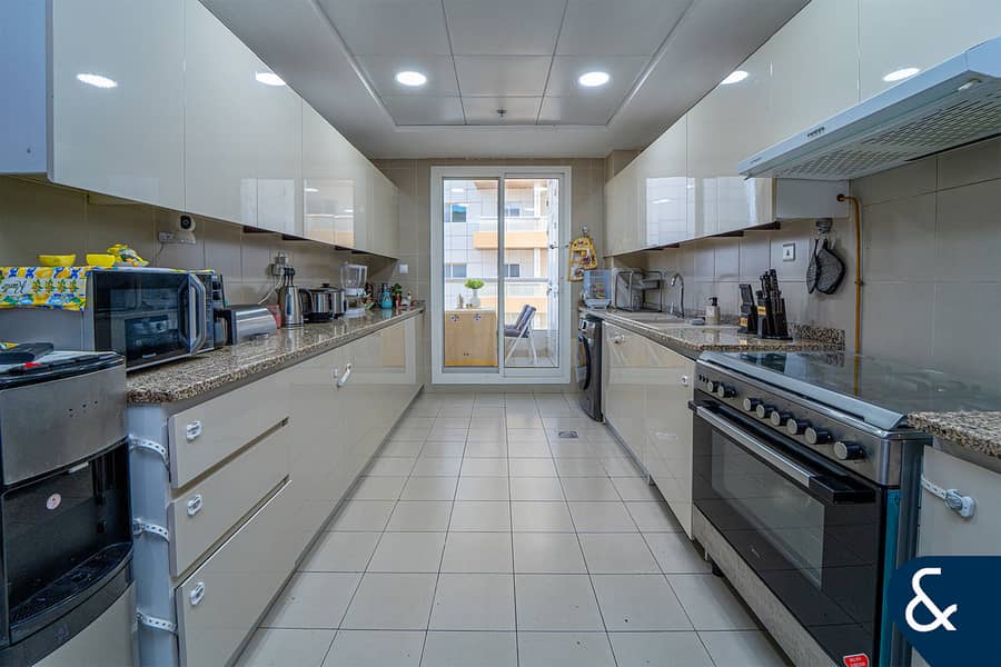 Exclusive | Renovated | 3 Bed + Maids - Image 10