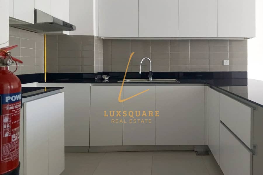 Spacious 3 BR I Modern Interiors I Prime Location - Image 6