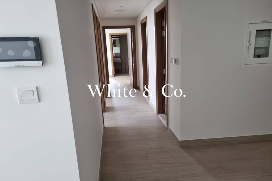 Brand New | Vacant on Transfer | Modern