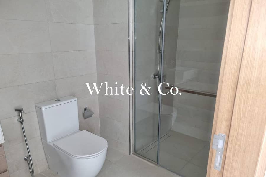 Brand New | Vacant on Transfer | Modern - Image 9