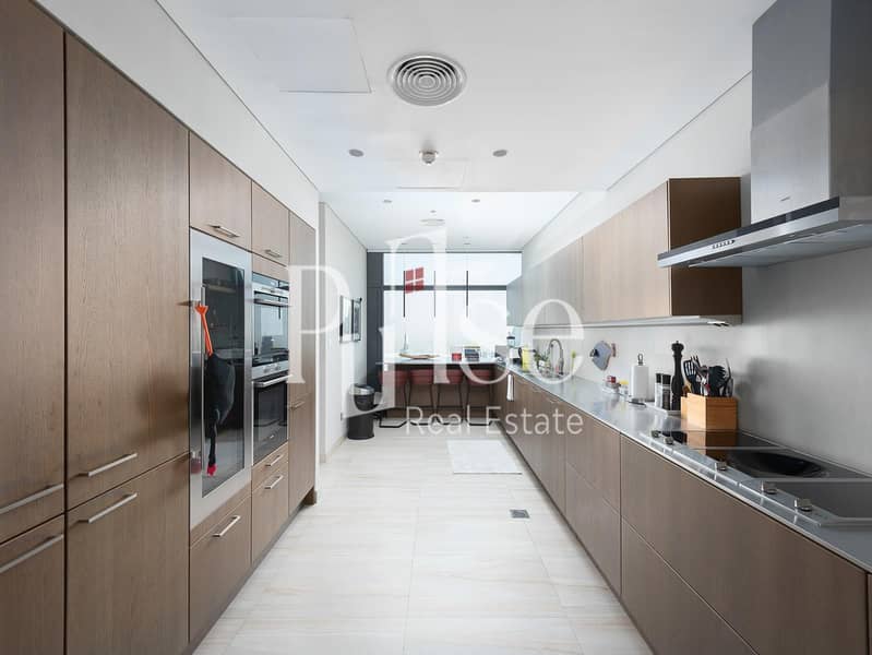 Converted Upgraded 3BR + Maid | Burj Khalifa View