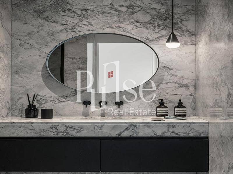 Luxury 2BR | Fully Upgraded | DIFC and Sea Views - Image 29