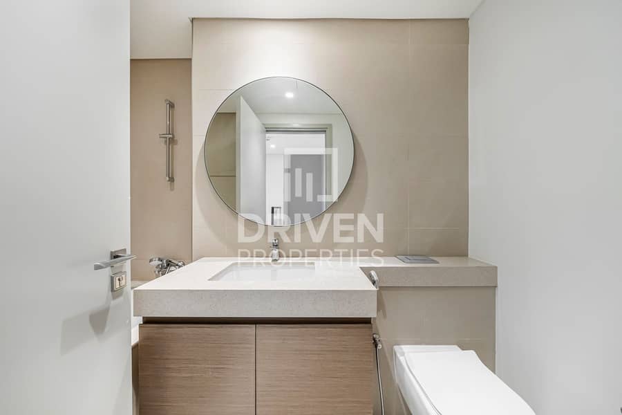 Well Maintained | Single Row | Ready to Move - Image 14