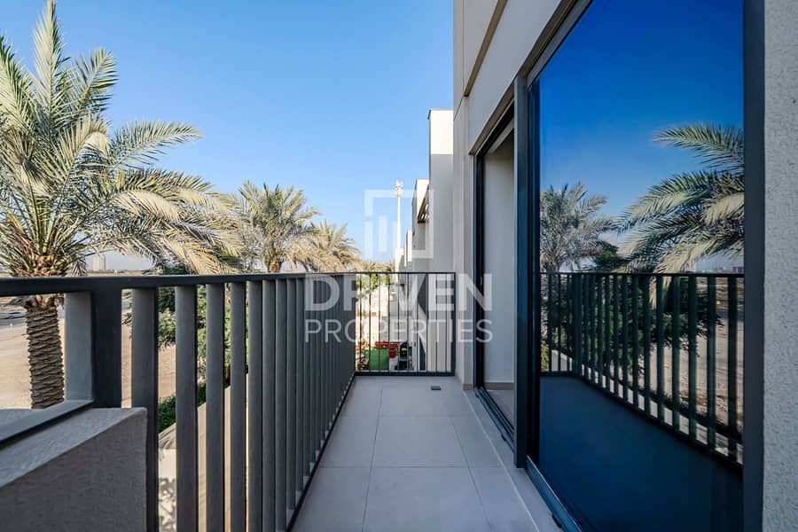 Well Maintained | Single Row | Ready to Move - Image 21