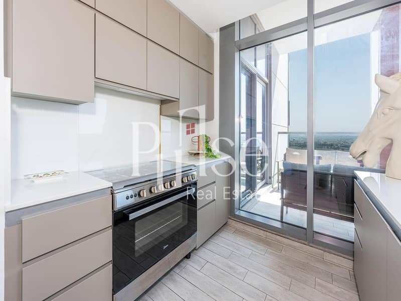 3BR + Maid | Furnished and Upgraded | Exclusive - Image 7