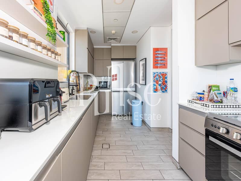 3BR + Maid | Furnished and Upgraded | Exclusive - Image 10