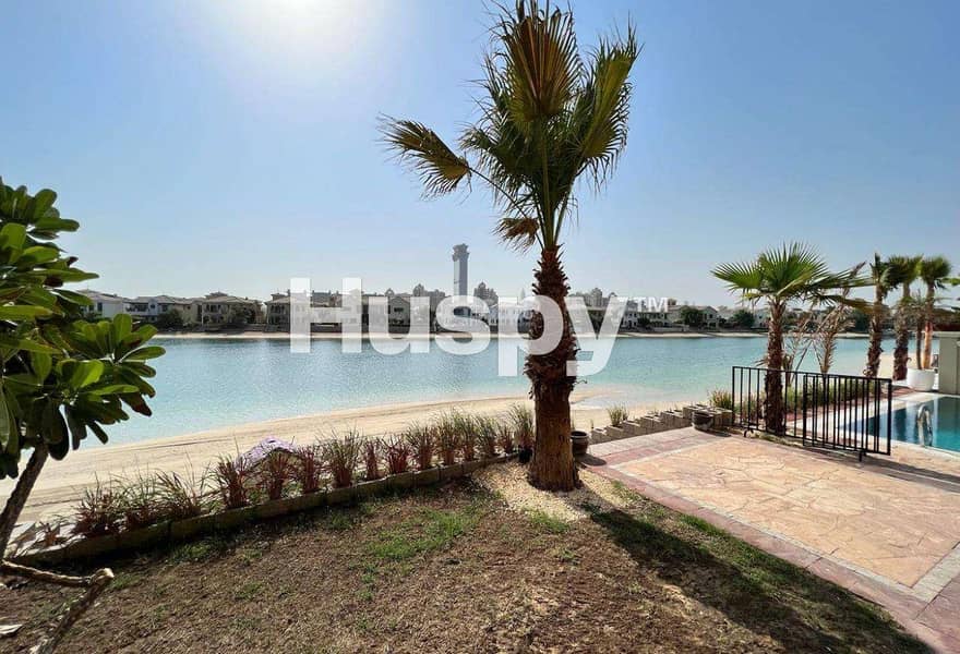 Vacant | Landscaped | Central Rotunda - Image 9