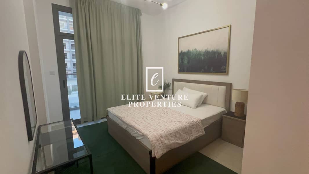 VACANT | FULLY FURNISHED | COMMUNITY VIEW - Image 6