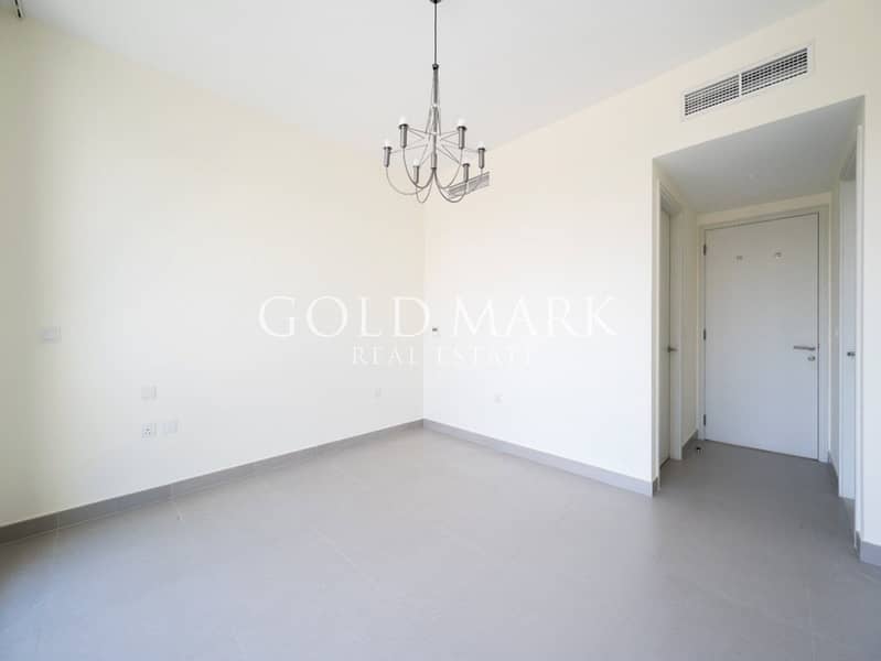 Pool and Park View | Exclusive | Vacant on Dec 15 - Image 6