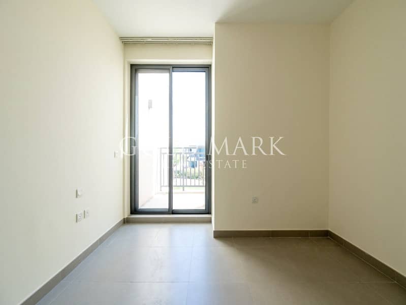 Pool and Park View | Exclusive | Vacant on Dec 15 - Image 9