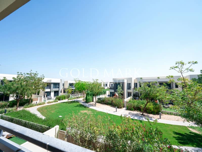 Pool and Park View | Exclusive | Vacant on Dec 15 - Image 17