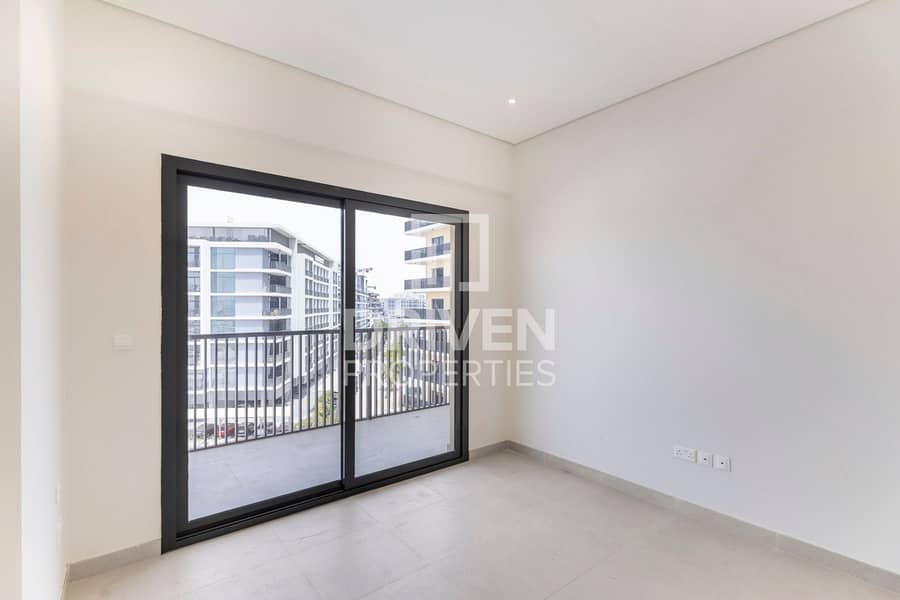 Spacious Layout | Modern Unit | Pool View - Image 8