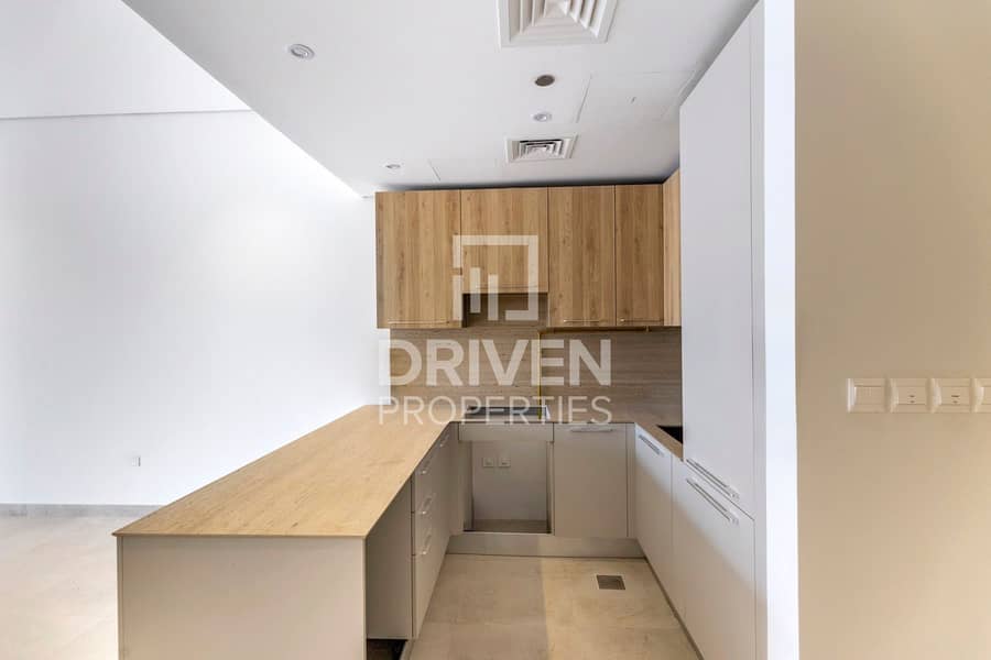 Spacious Layout | Modern Unit | Pool View - Image 10