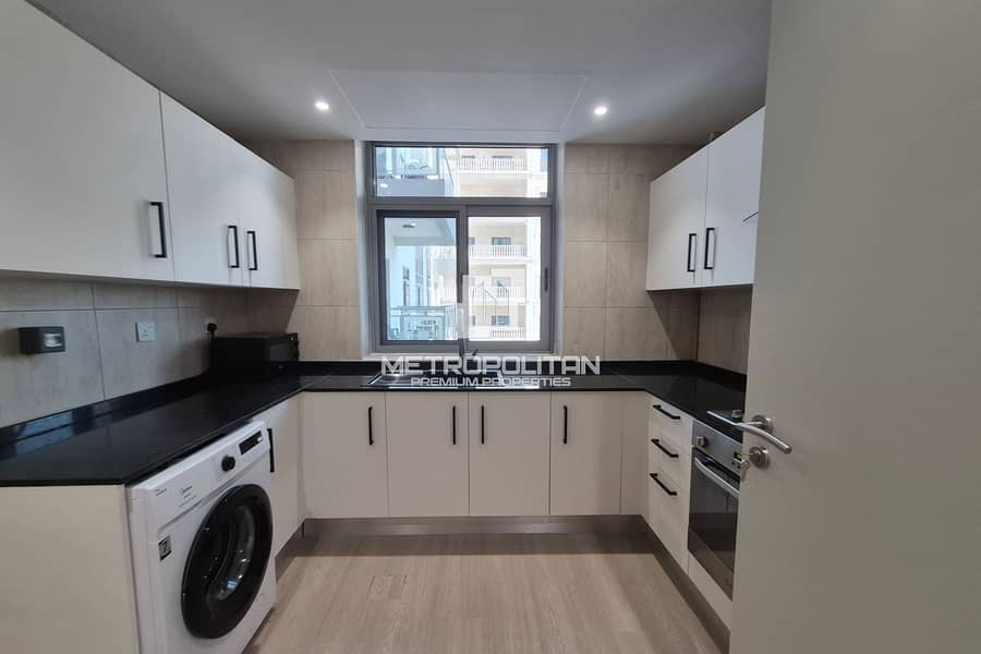 Fully Renovated | Pool Facing | Ready to move - Image 19