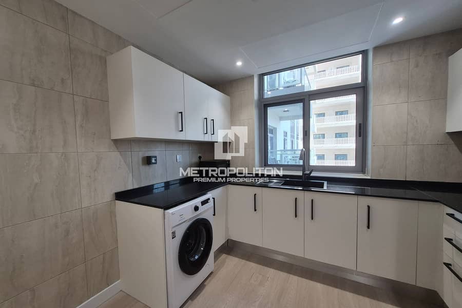 Fully Renovated | Pool Facing | Ready to move - Image 20