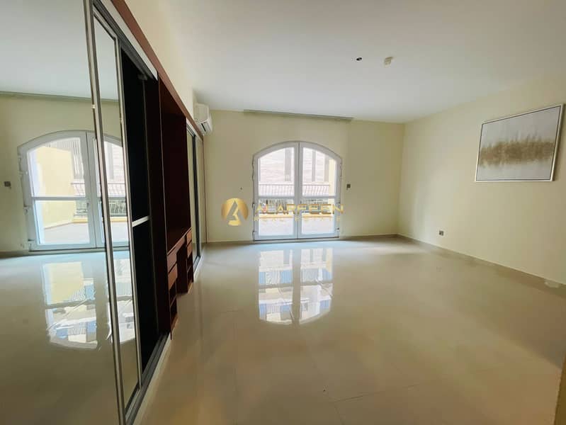 4BHK | Spacious Layout | Community View - Image 11