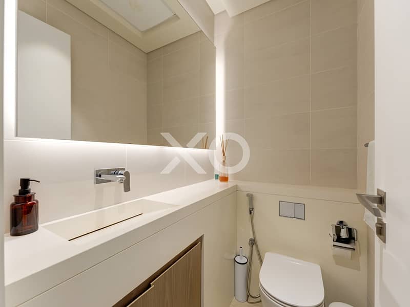 Rented | Large Corner Unit | Sea View - Image 14