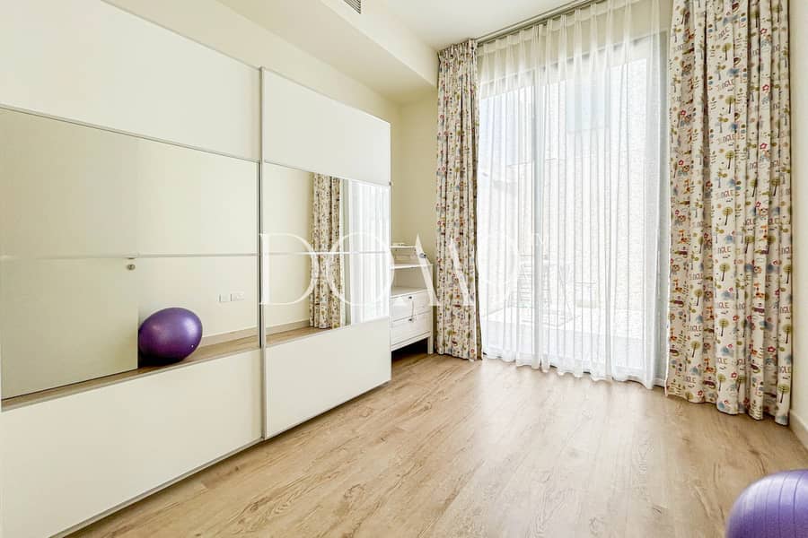 Vacant | Furnished | Negotiable | Corner unit - copy - Image 22