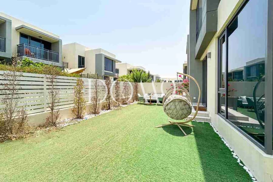 Vacant | Furnished | Negotiable | Corner unit - copy - Image 32