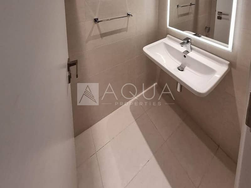 PRIME LOCATION | SPACIOUS UNIT | VACANT NOW - Image 16