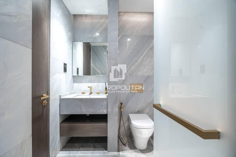 Furnished | Luxury Sea View | Plus Maids Room - Image 20