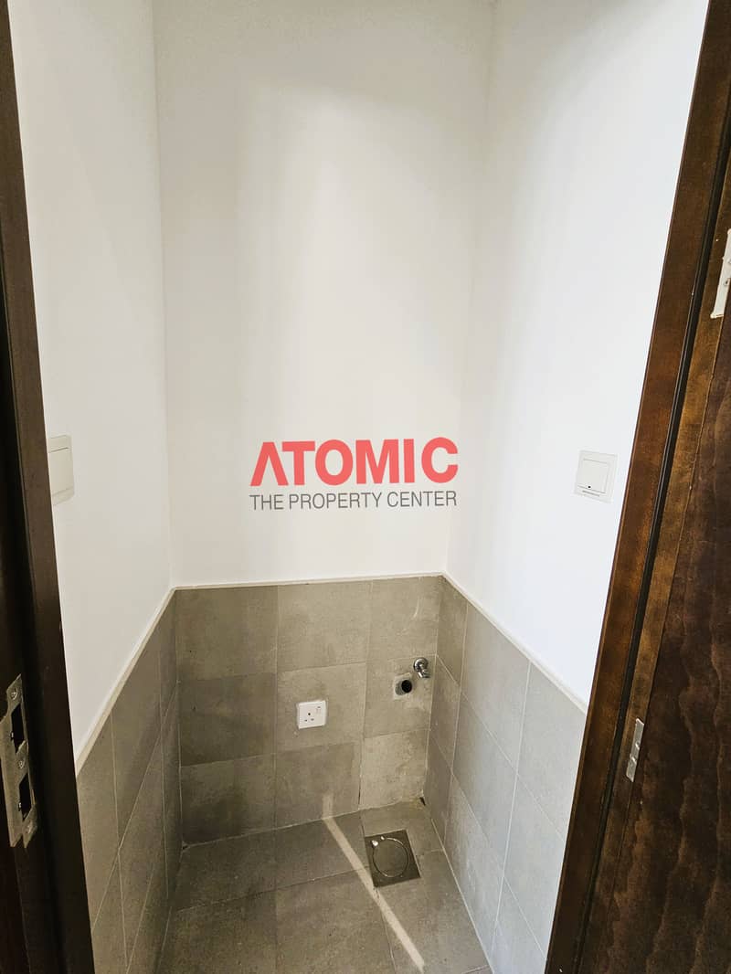 Laundry Room, Family Building, Close Kitchen - Image 11