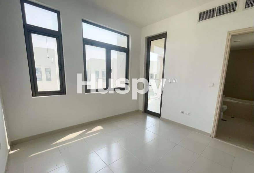 Close to Community Center | Available Now | Study