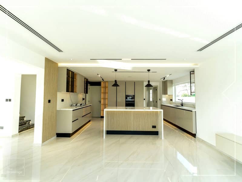 Stunning Lake View | Fully Renovated | Vacant - Image 10