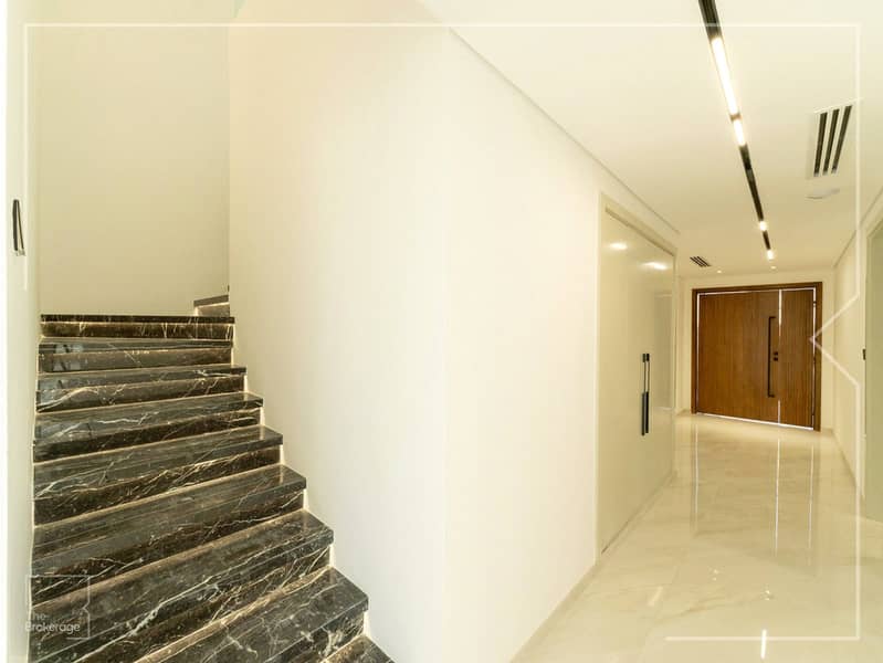 Stunning Lake View | Fully Renovated | Vacant - Image 12