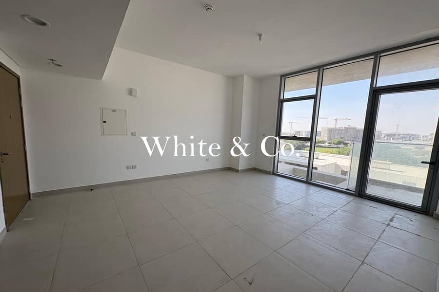 White Goods | Vacant 1Bedroom | Balcony