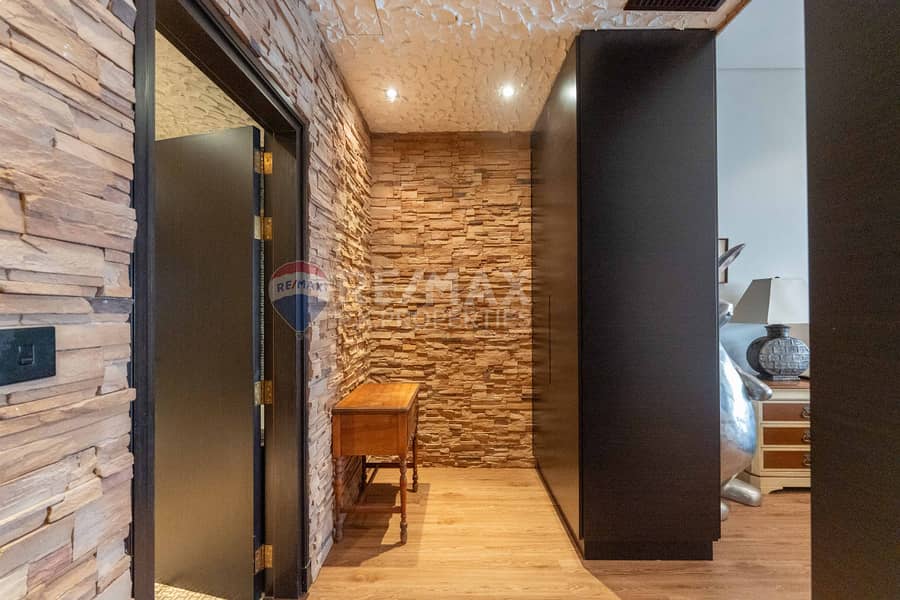 Vacant | Burj Al Arab View | Furnished - Image 19