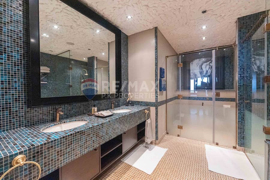 Vacant | Burj Al Arab View | Furnished - Image 20