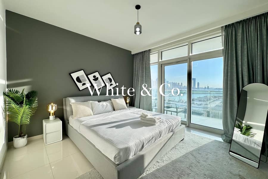 Dubai Eye View | Large Layout | Balcony